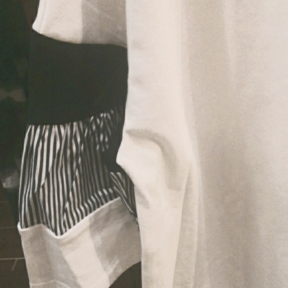 Top by JL - Picture 2 of 6